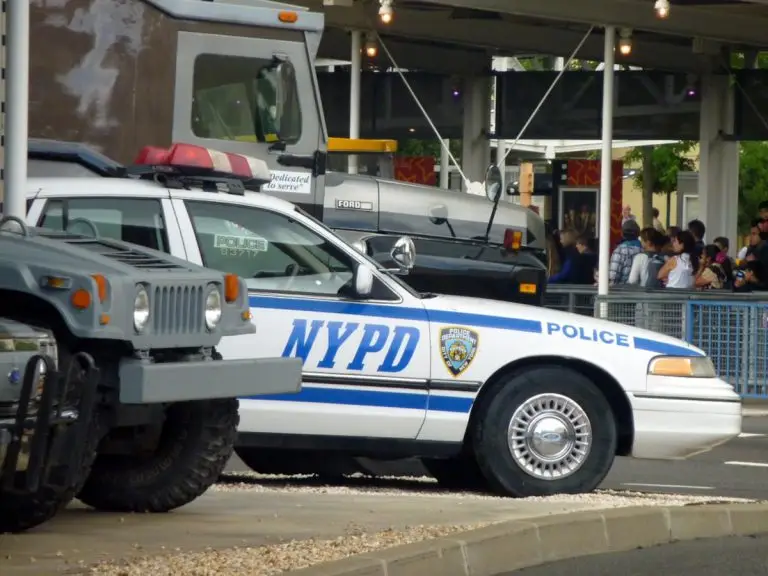 Corruzione: l’Fbi irrompe a casa del capo della polizia di New York