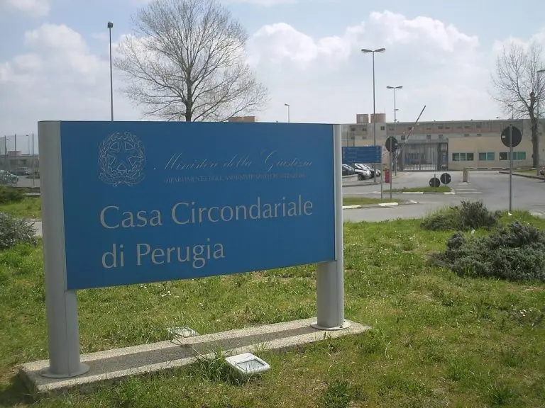 Se lo Stato ascolta la difesa in carcere