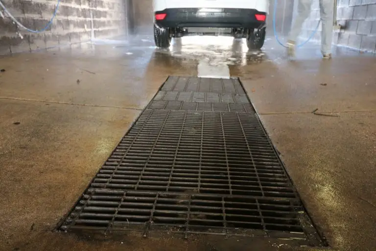 Basilea e oltre: auto grandi nel mirino delle città green