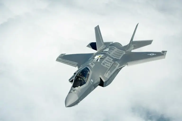 F-35, il fallimento del riarmo che derideva i pacifisti
