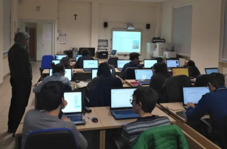 Licei, il rischio di una scuola al servizio dell’impresa