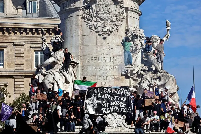Studenti Francia/2 – Di chi è la rivolta degli studenti?