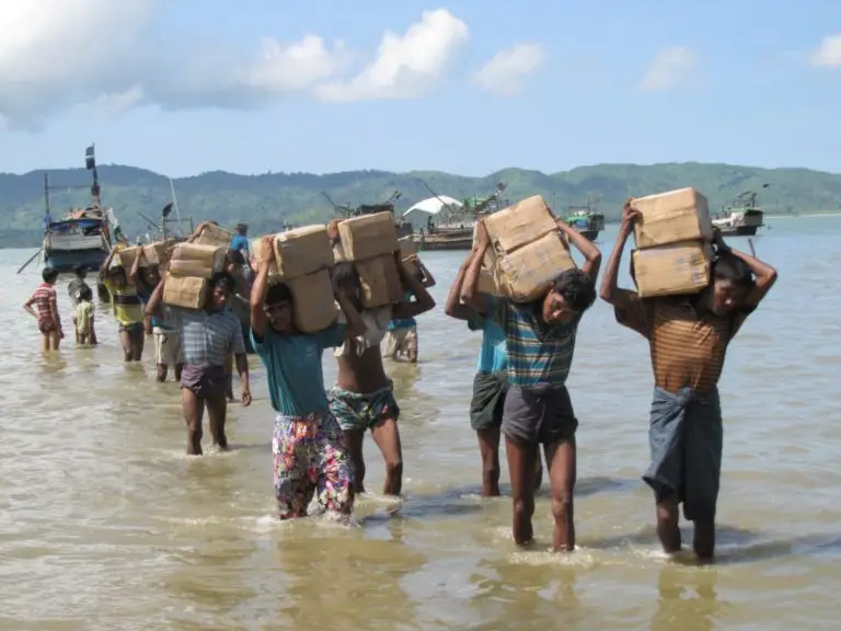 Rohingya, il mercato della disperazione