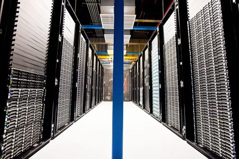 Saturazione informativa e crisi della democrazia