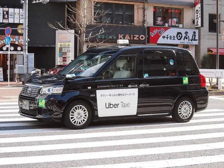 Gli oggetti smarriti su Uber raccontano il mondo