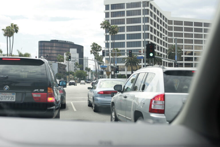 La California depenalizza … l’attraversamento fuori dalle strisce