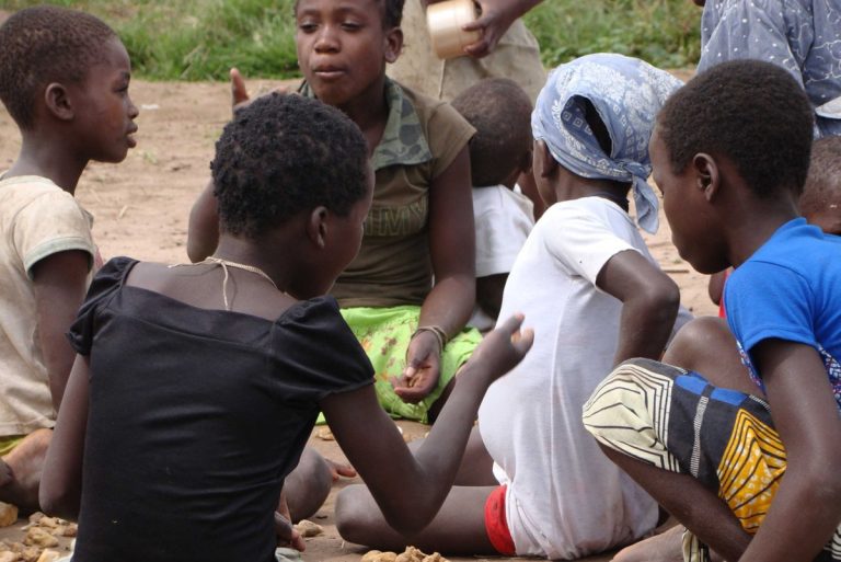 Elezioni in Mozambico, Frelimo favorito in mezzo alla povertà
