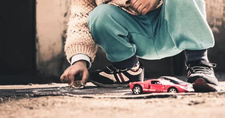 Povertà minorile: il richiamo europeo all’Italia